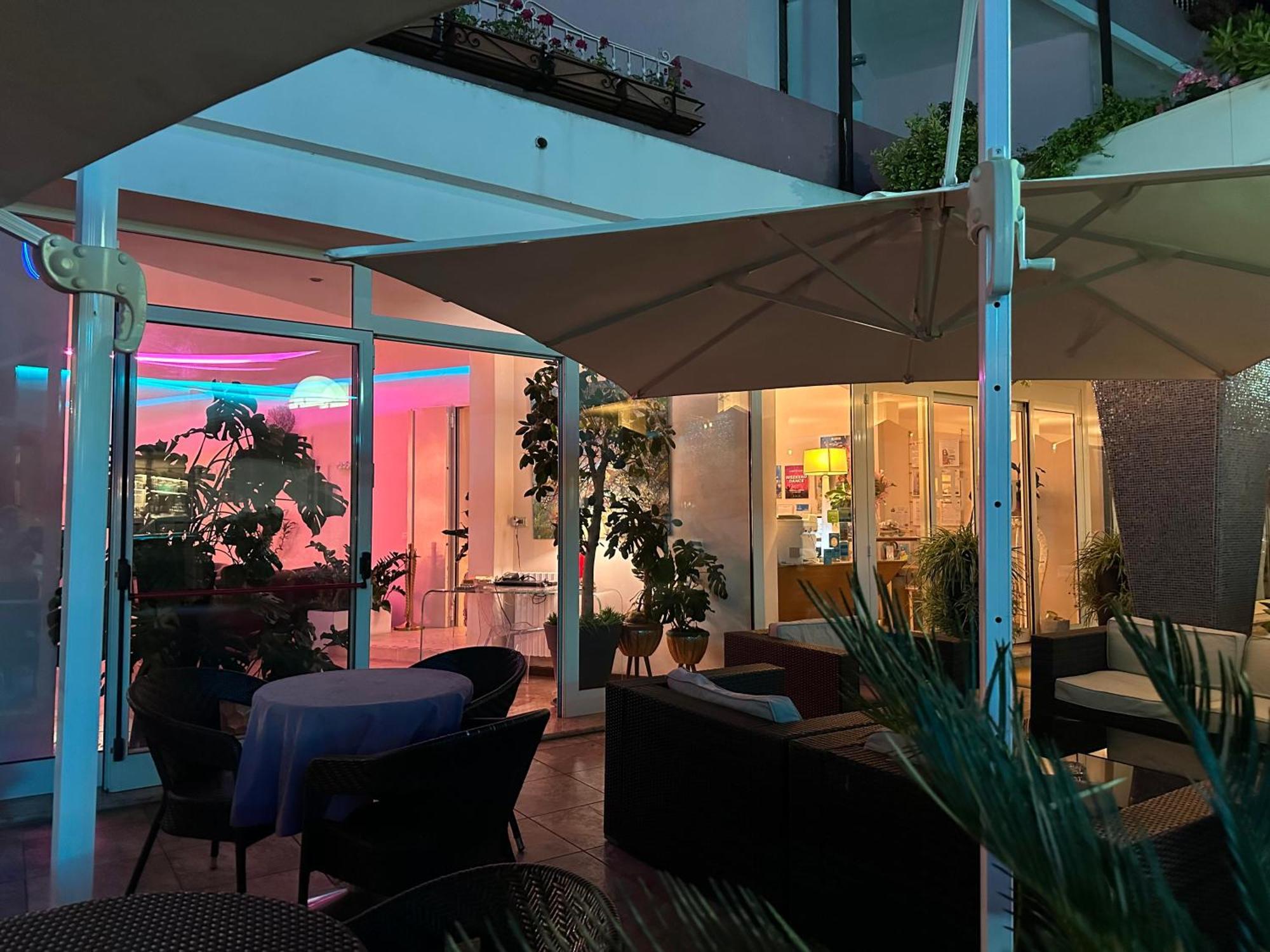 Hotel Julia Llido Degli Estensi Eksteriør bilde