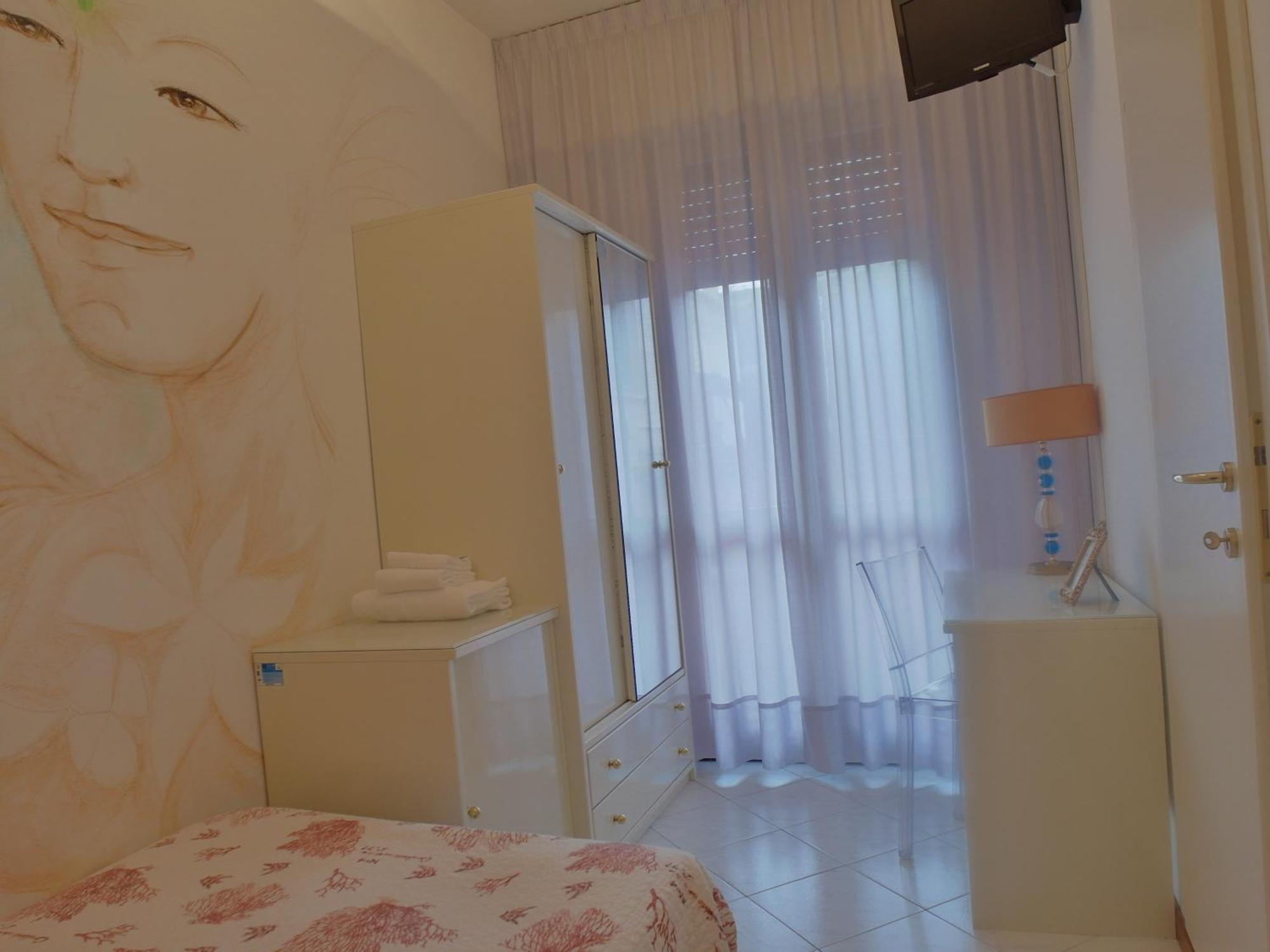 Hotel Julia Llido Degli Estensi Eksteriør bilde