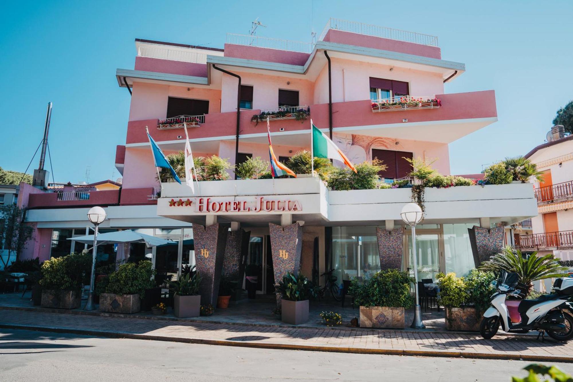 Hotel Julia Llido Degli Estensi Eksteriør bilde