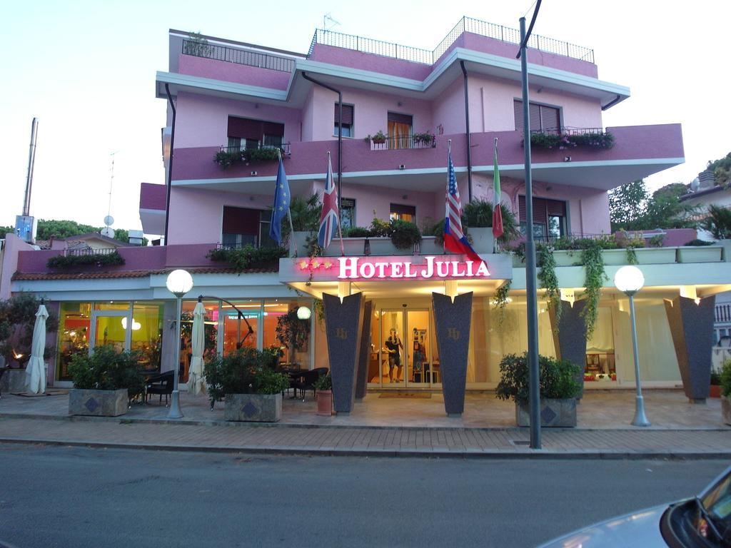 Hotel Julia Llido Degli Estensi Eksteriør bilde